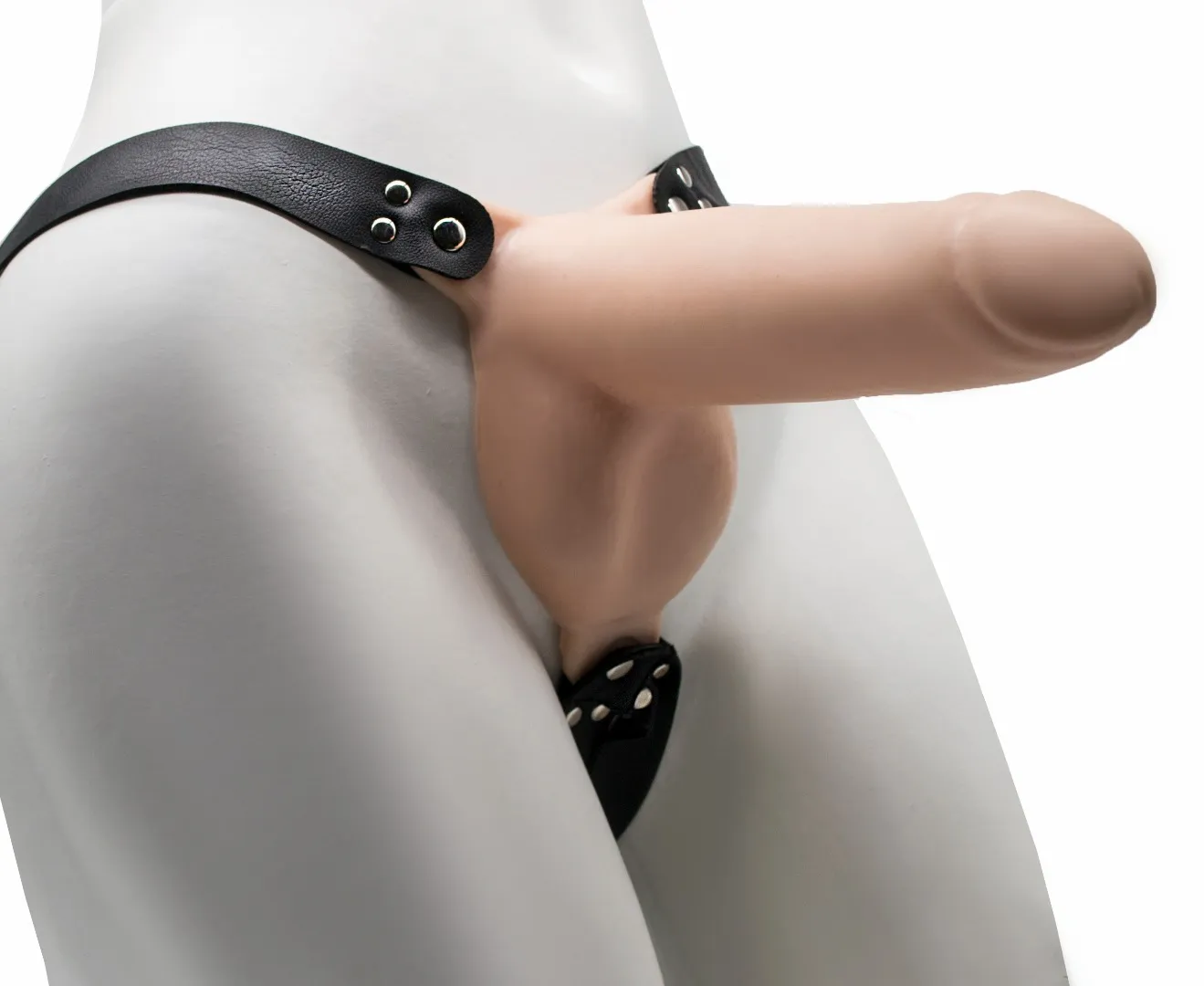 фаллоимитатор поясной пустотелый с бандажом 7422/3ru в Краснодаре