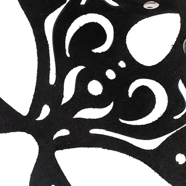 маска с вырезанными узорами с ушками зайки в Краснодаре