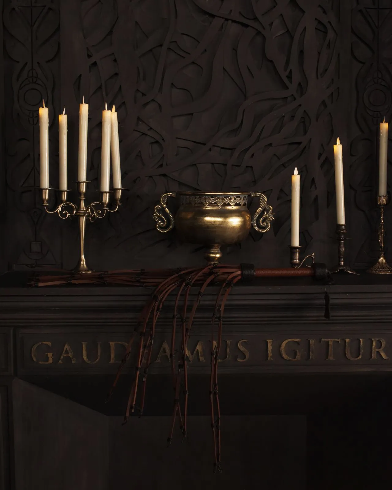 флоггер scandal из натуральной кожи (brown) в Краснодаре