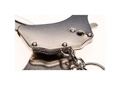 наручники декоративные adrien lastic metallic handcuffs, серебристые в Краснодаре