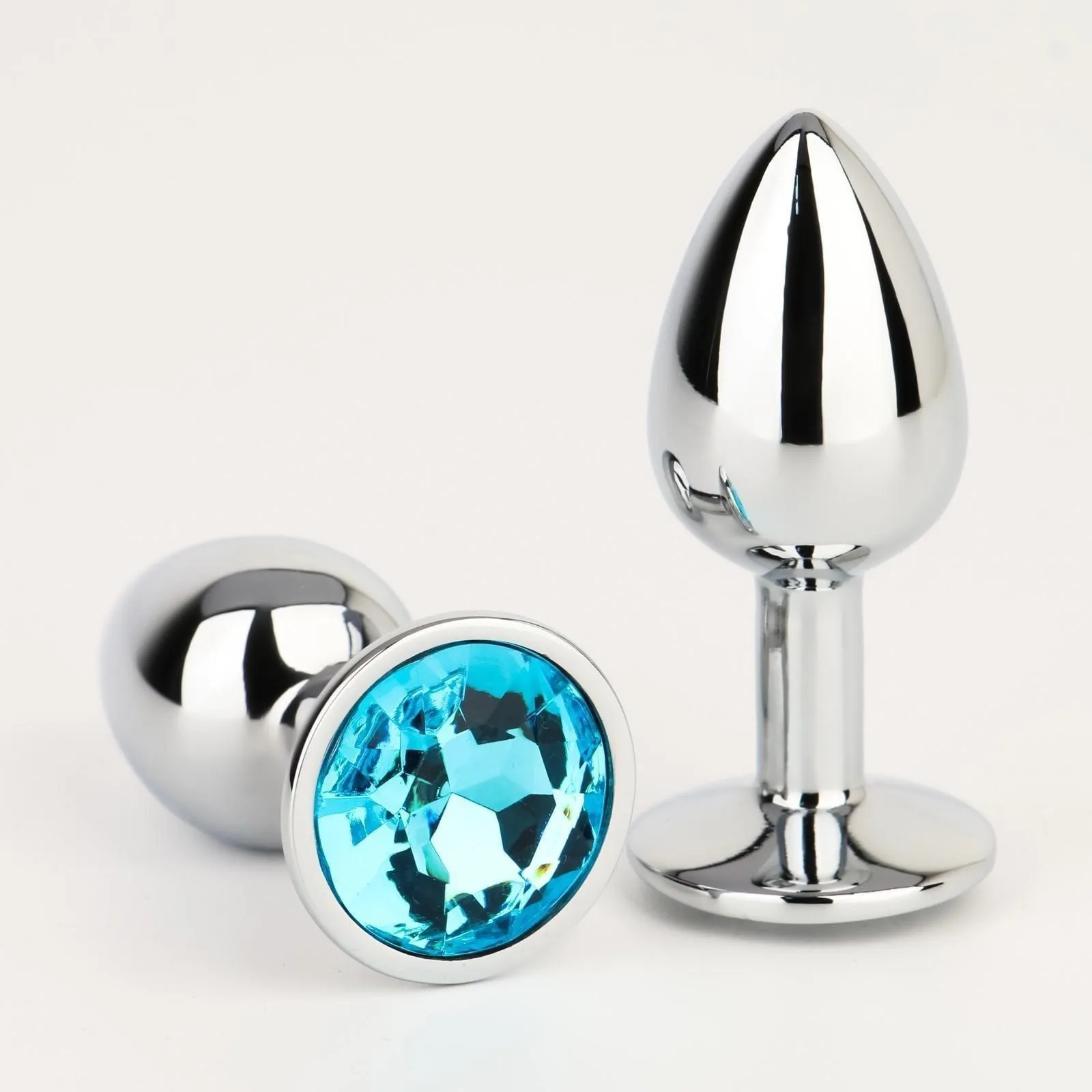 пробка анальная, серебрянная, с голубым кристаллом, d=28 мм в Краснодаре