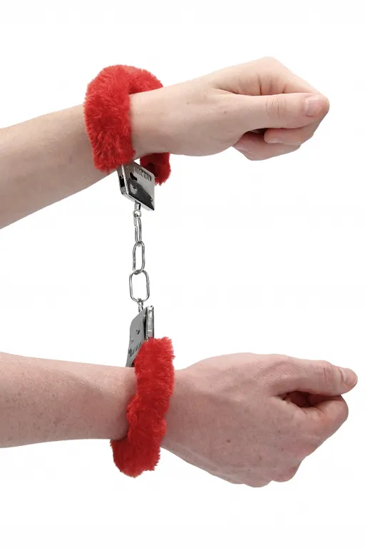 металлические наручники с меховой обивкой beginner's handcuffs furry в Краснодаре