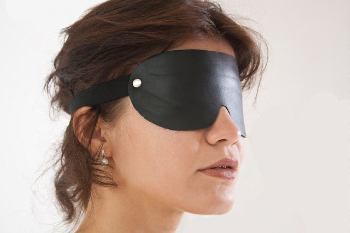 широкая маска для глаз на пряжке в Краснодаре