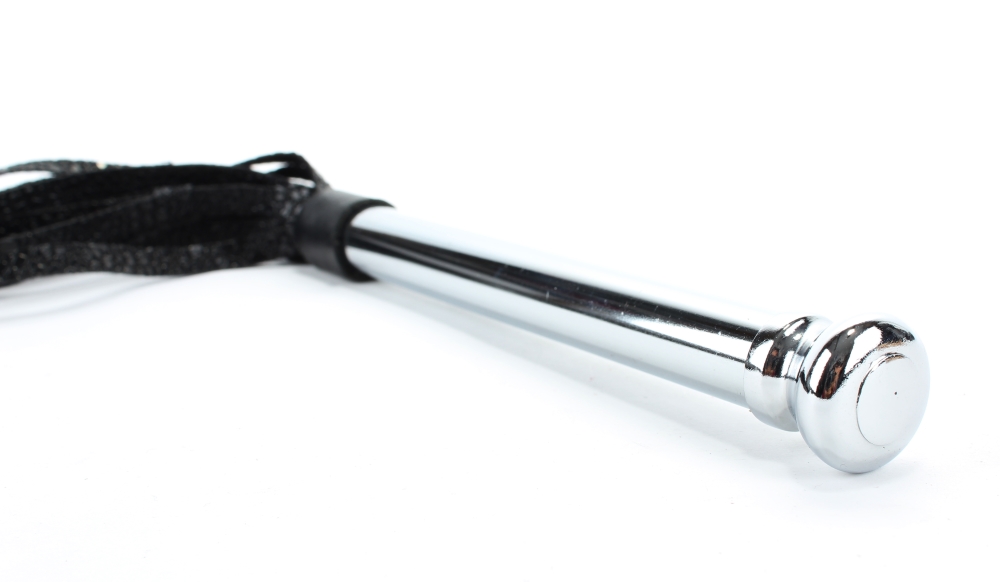 плетка с металлической ручкой хвосты кож зам 54014ars в Краснодаре