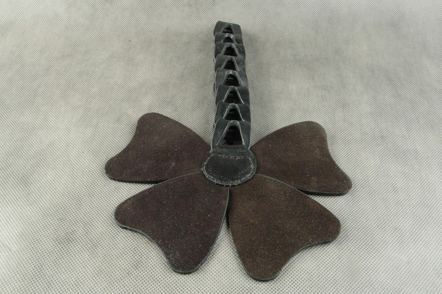 шлепалка beastly четырехлистник, чёрная в Краснодаре