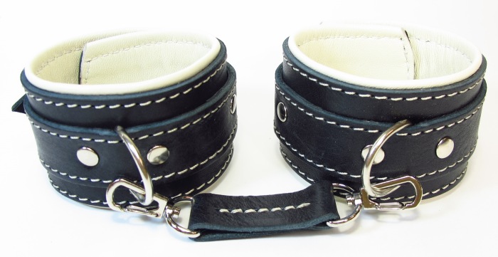 оковы на руки со светлым подкладом 51021ars в Краснодаре