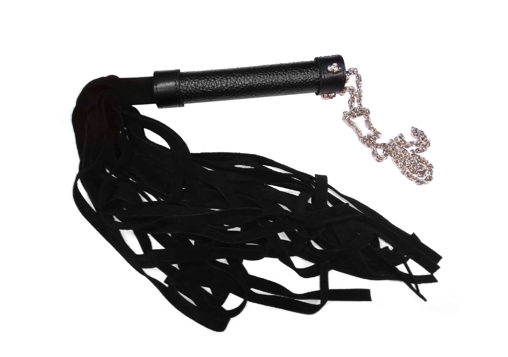 плеть с черепами на ручке, чёрная в Краснодаре