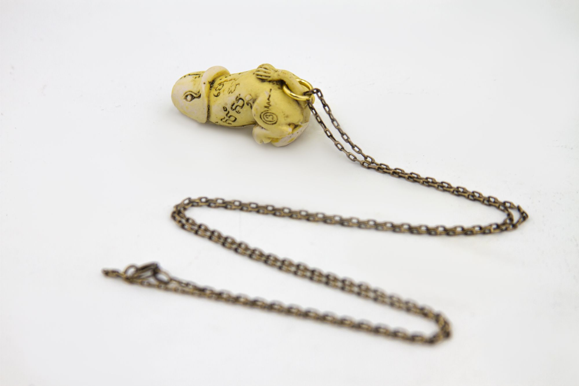 брелок член с тату на цепочке в Краснодаре