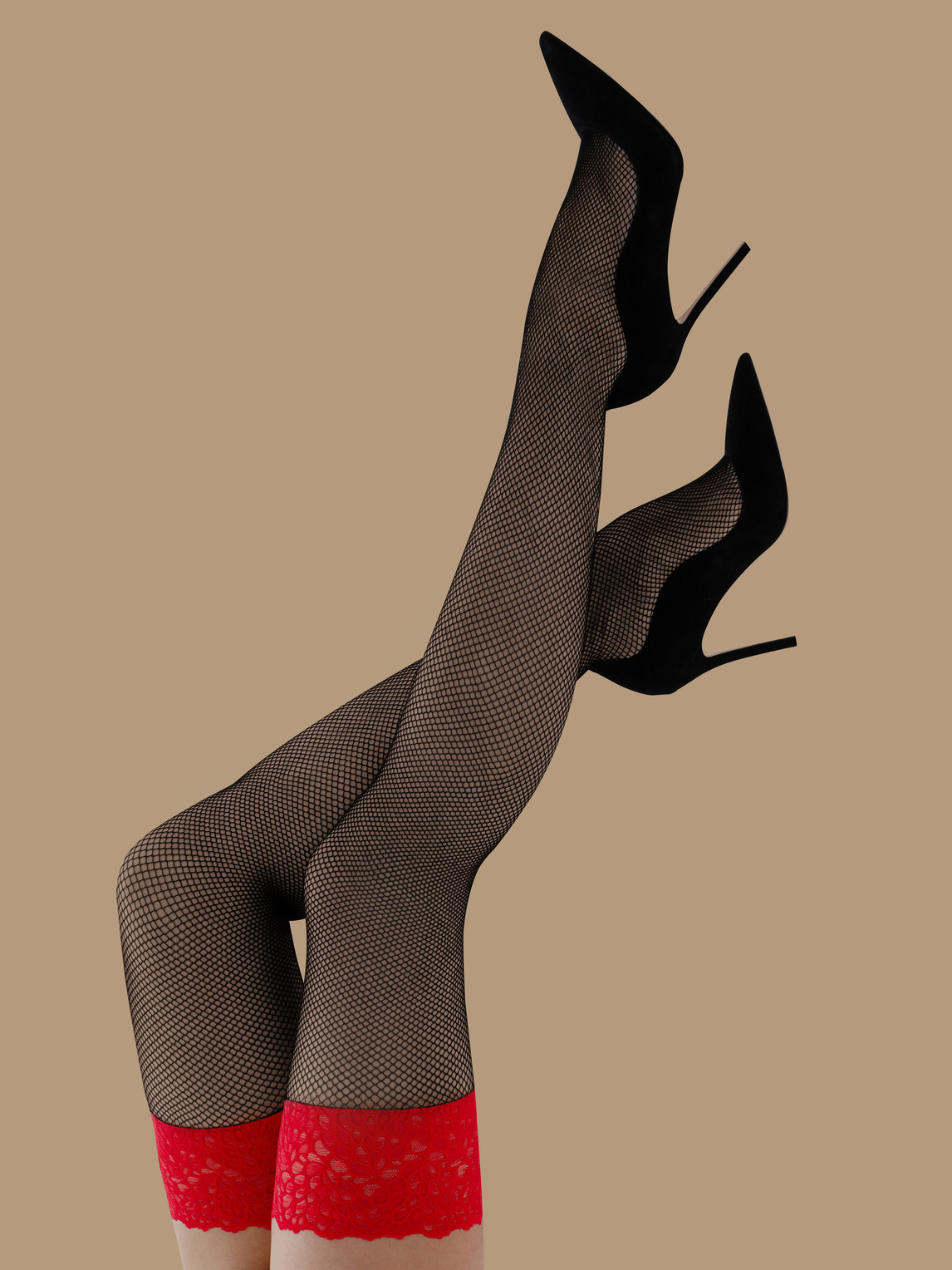 Чулки черные в мелкую сетку с красным кружевом и силиконом