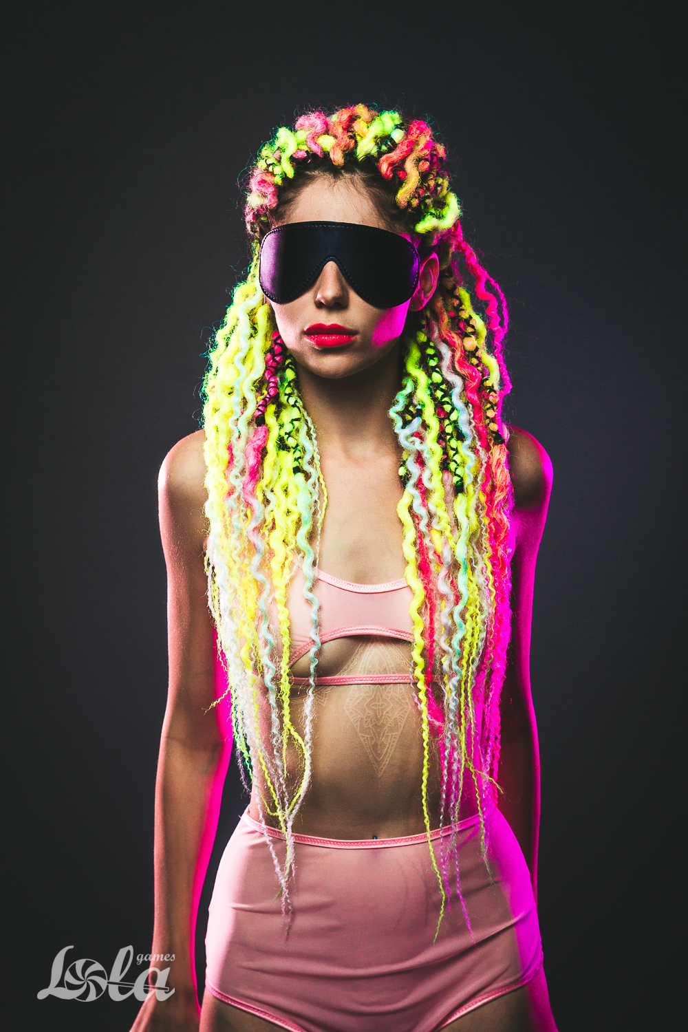 маска party hard shy black 1141-03lola в Краснодаре