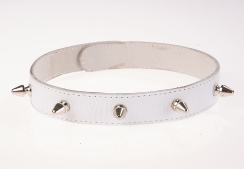 Ошейник кожаный белый шириной 20мм с шипами длиной 12мм на кнопках  3102-3