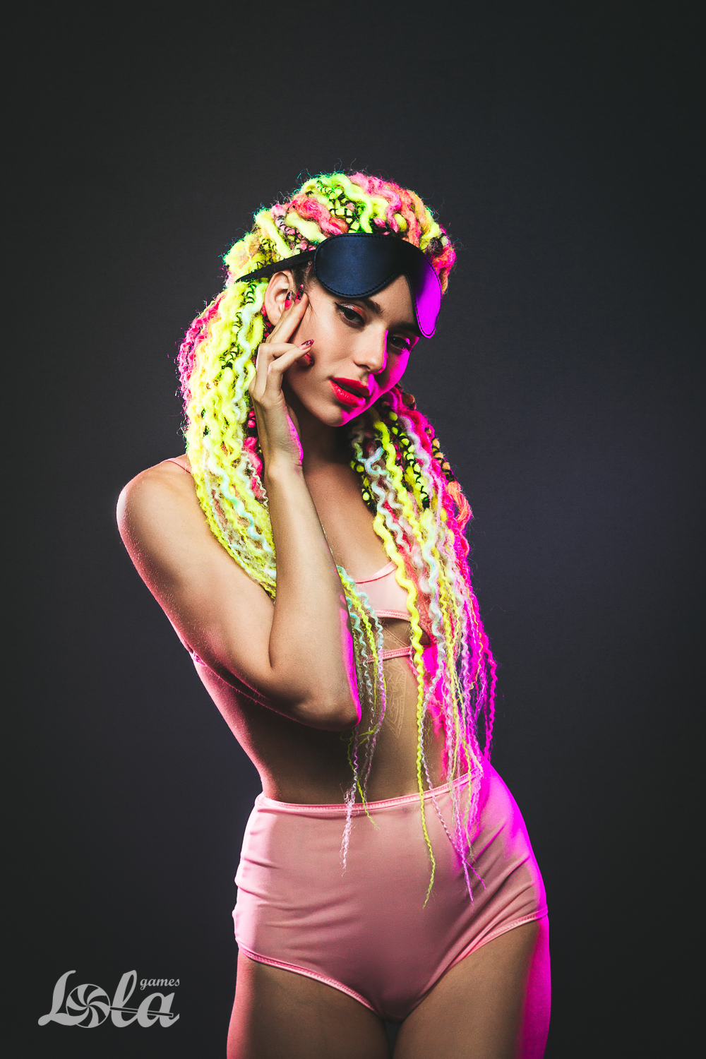 маска party hard shy black 1141-03lola в Краснодаре