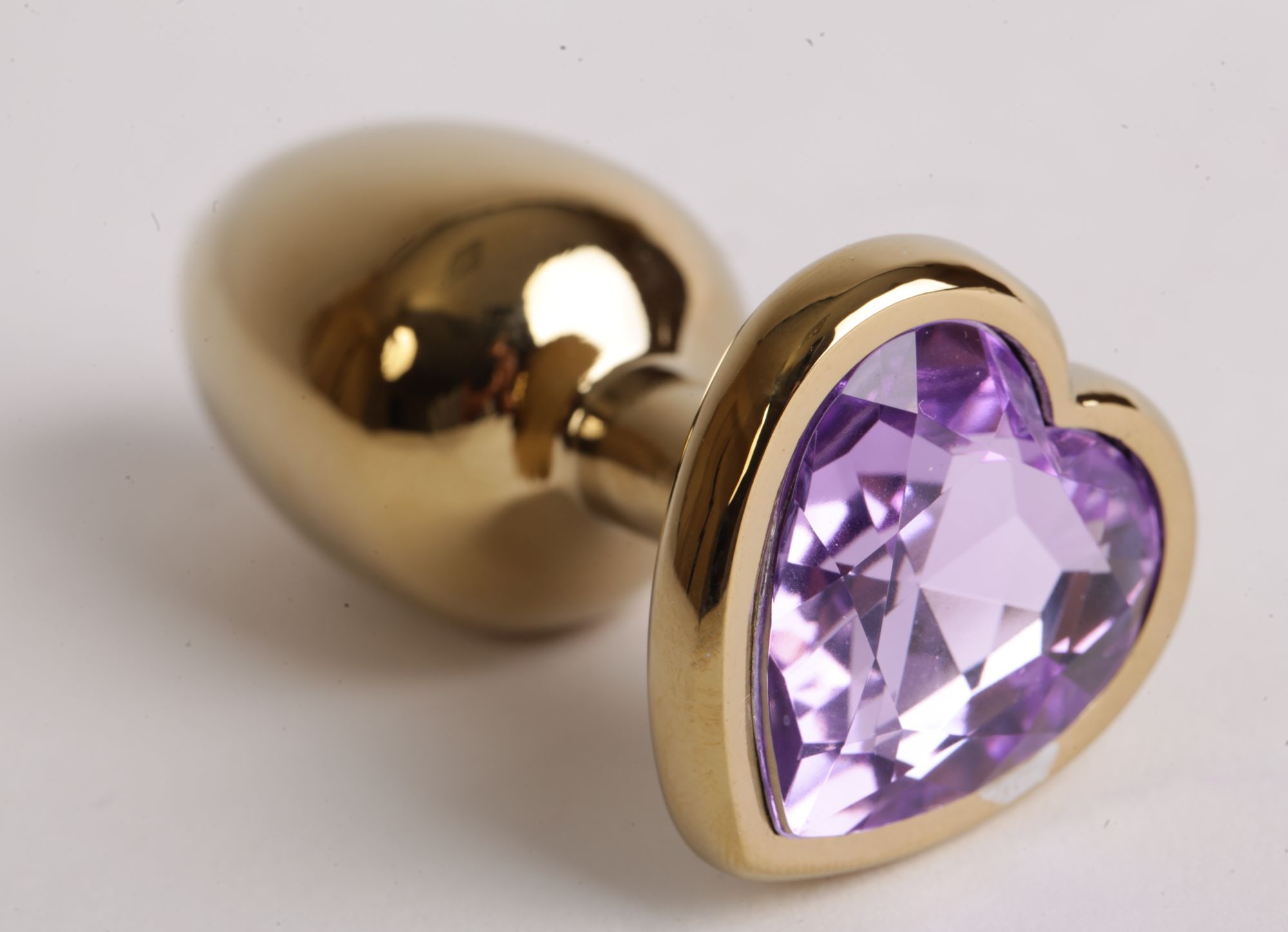 анальная пробка золото 7,5х2,8см с сердечком сиреневый страз 47191-mm в Краснодаре